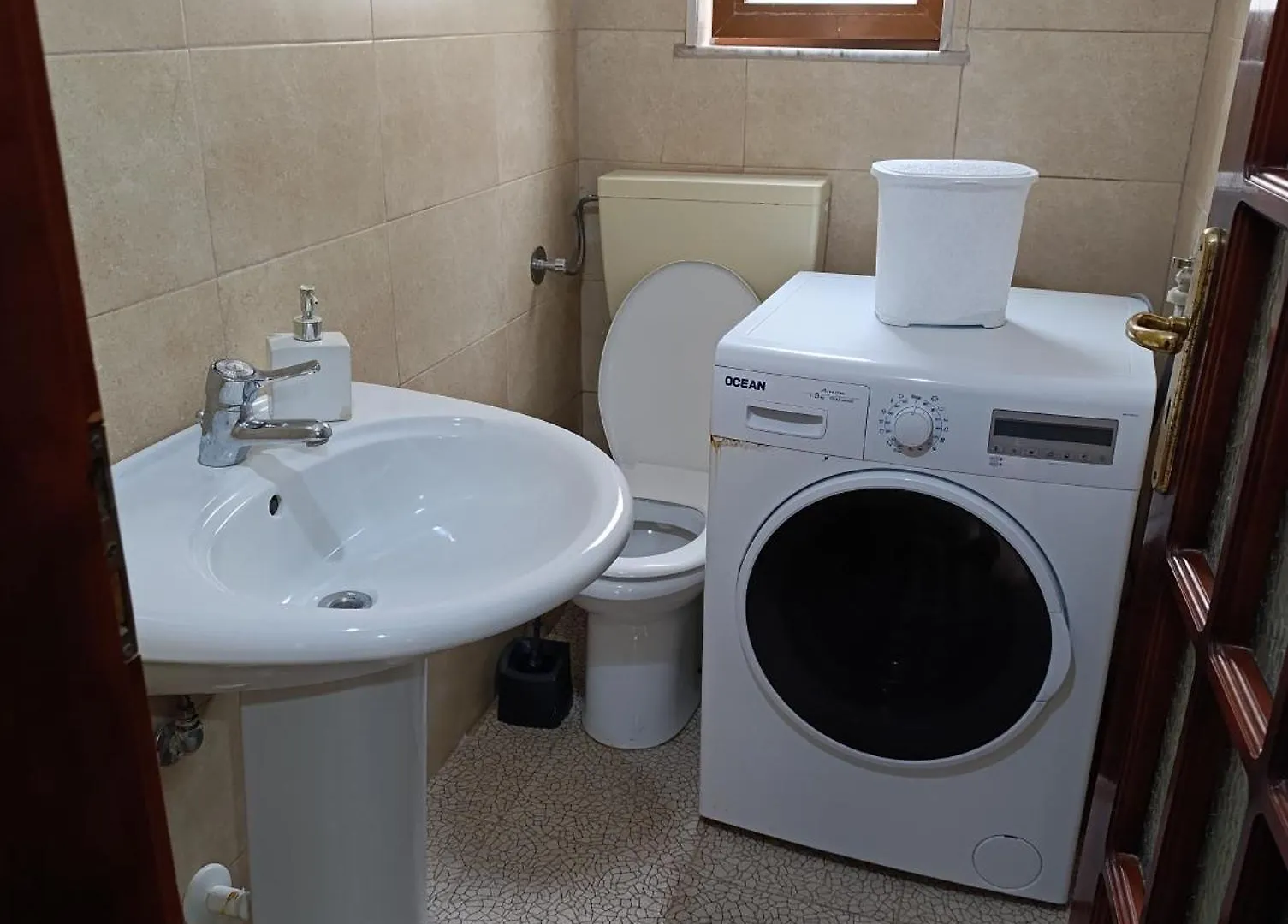 Vila Ares Vlorë 0*,